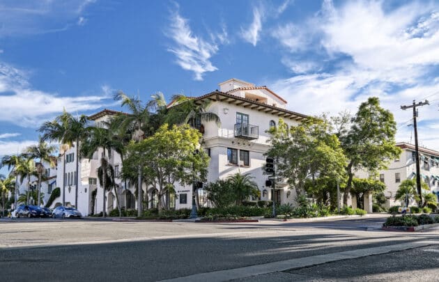 101 W Anapamu St