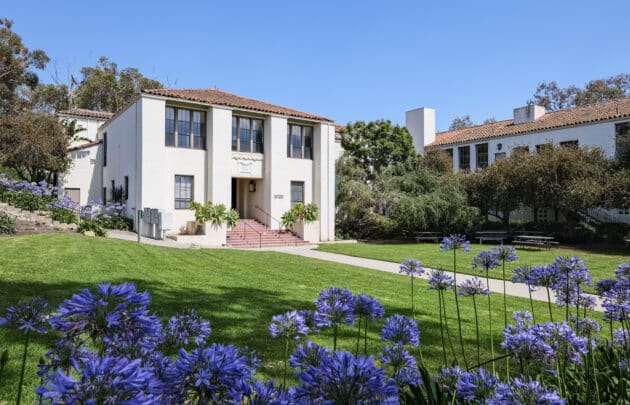 2020 Alameda Padre Serra