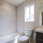 2228 De La Vina St