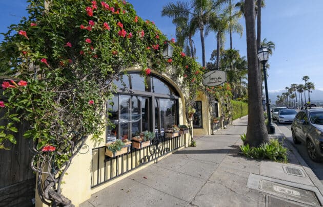 324 W Cabrillo Blvd