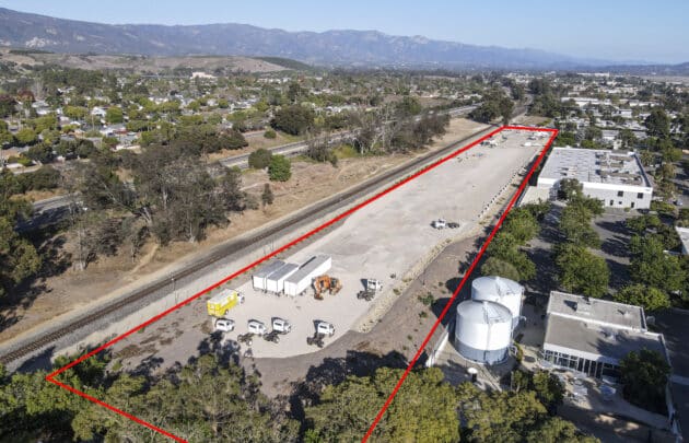 35 Ellwood Station Rd