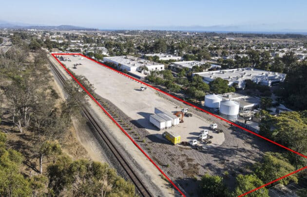 35 Ellwood Station Rd