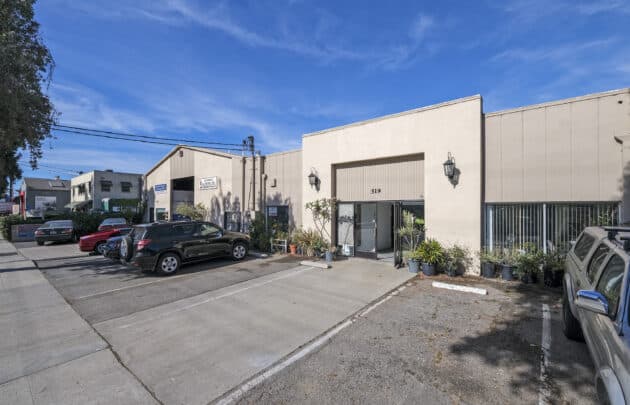 517 & 519 E Gutierrez St