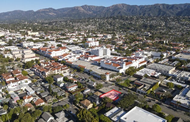 631 & 633 Chapala St