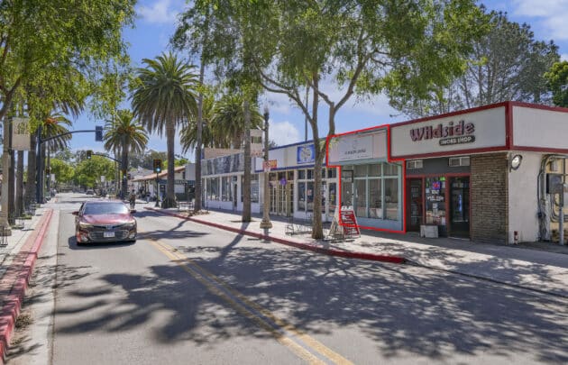 901-913 Embarcadero del Norte
