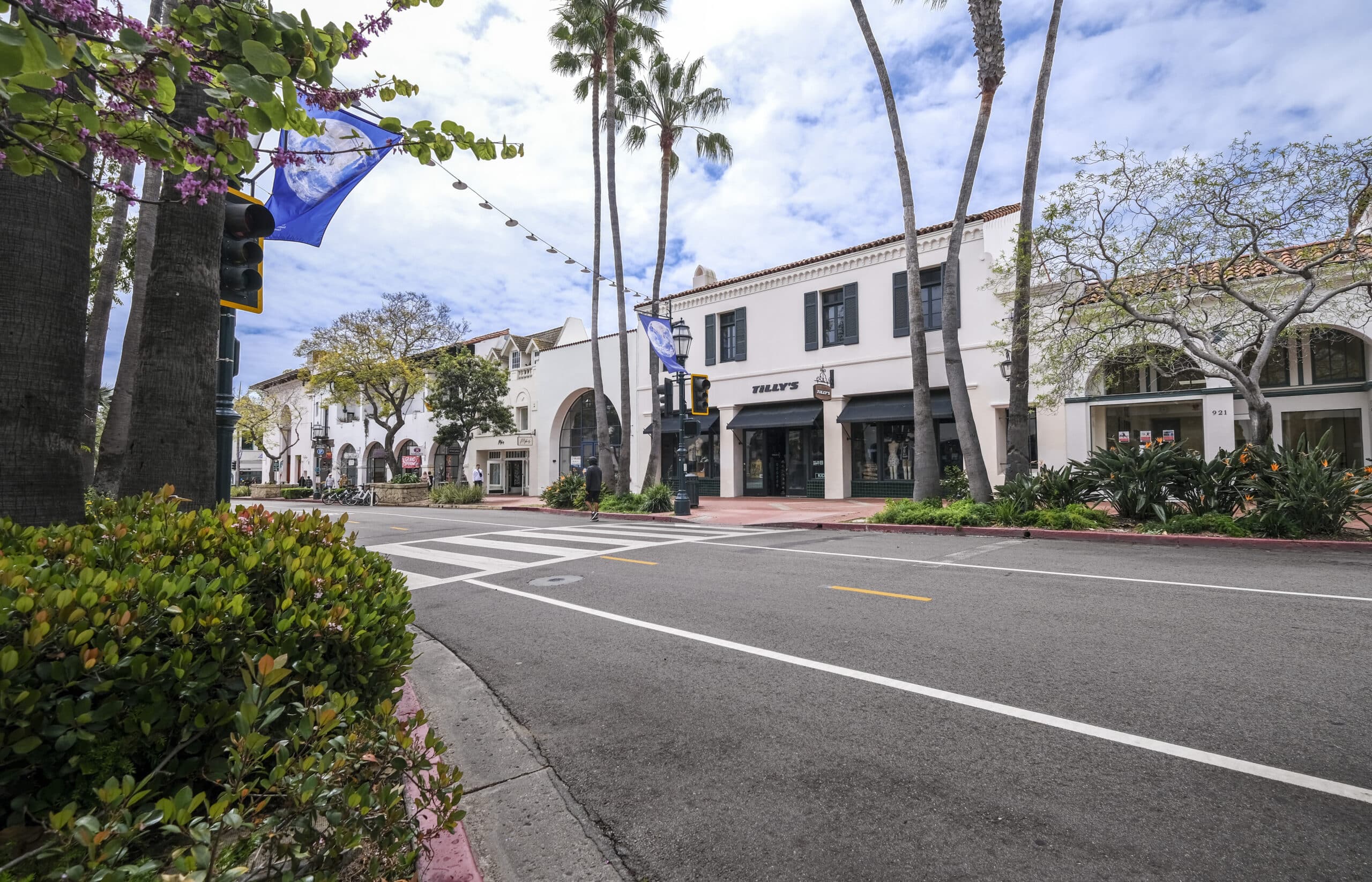 Commercial at 917 State St, Santa Barbara, for sale
